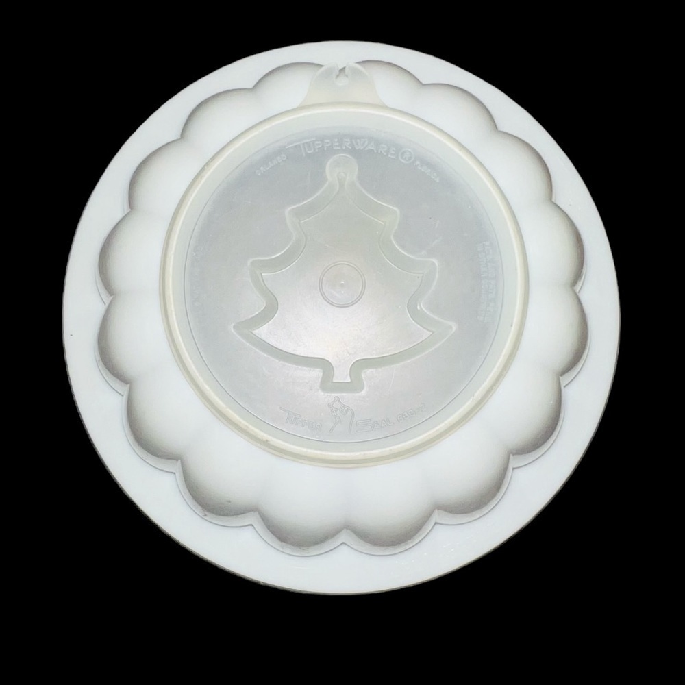 Vintage Tupperware-Jel-N-Serve Mold 633-2,616-4,229-11 Christmas Tree Made N USA